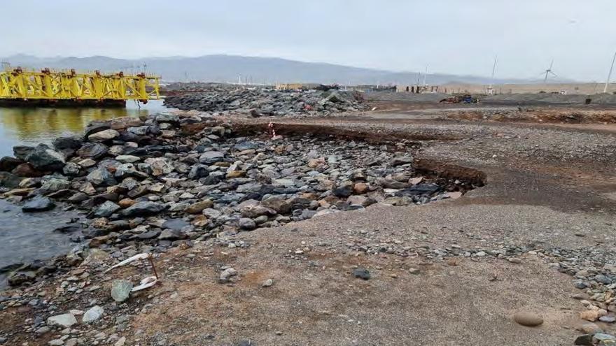 El Puerto de Arinaga retoma las obras del vial de acceso a la zona de atraque