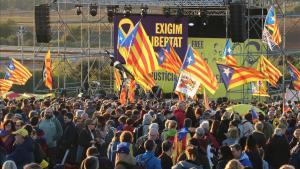 La explanada junto a la cárcel de Lledoners, en el acto celebrado por el año del encarcelamiento de Junqueras y Forn.