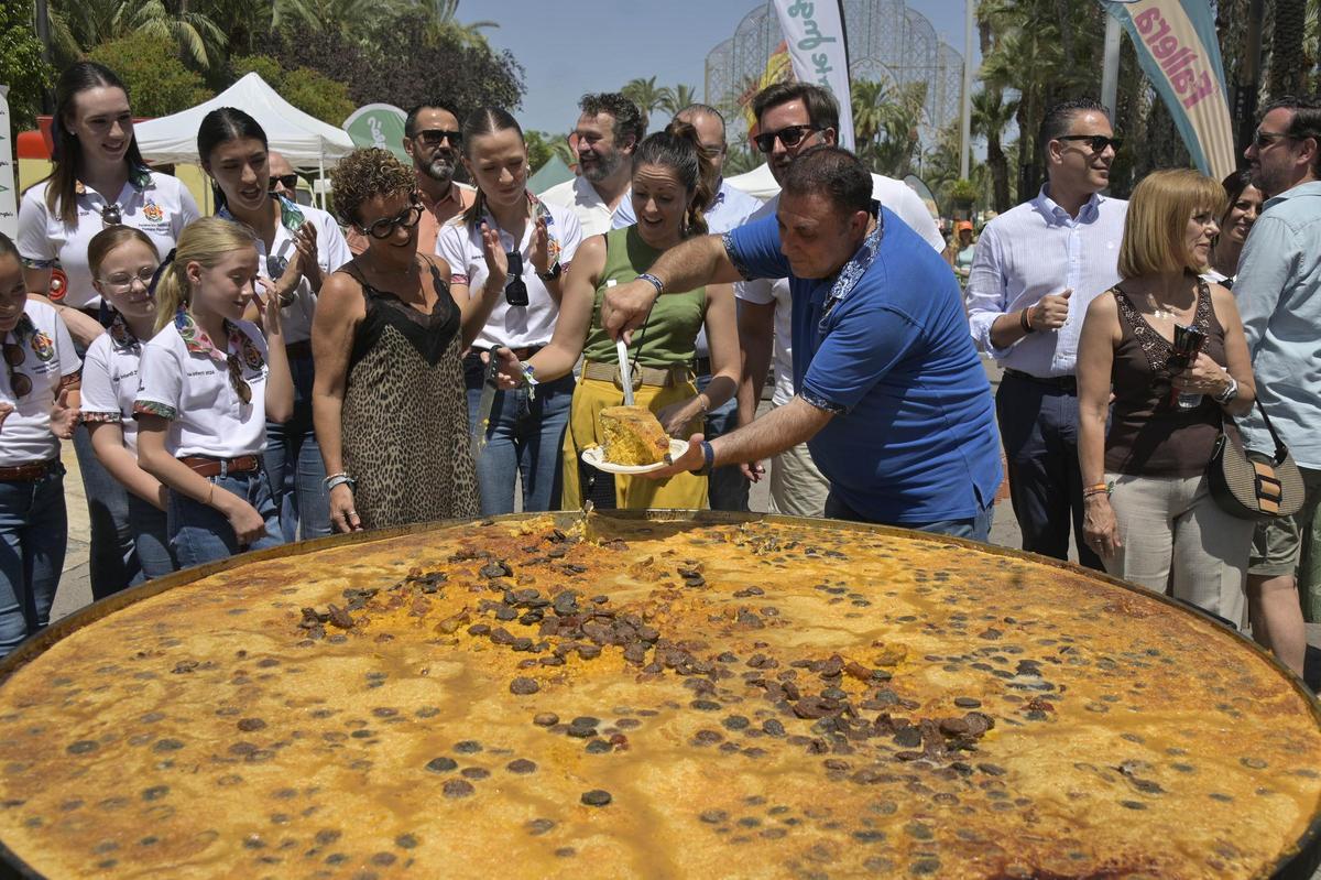 Fiesta del arroz con costra en Elche