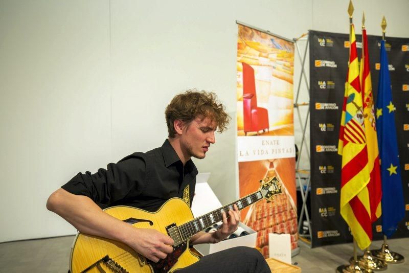 Juan Bolea recibe el Premio de las Letras Aragonesas