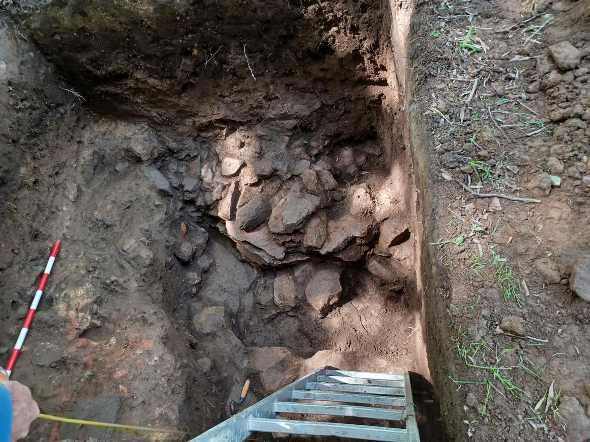 Restos arqueológicos encontrados en A Guía