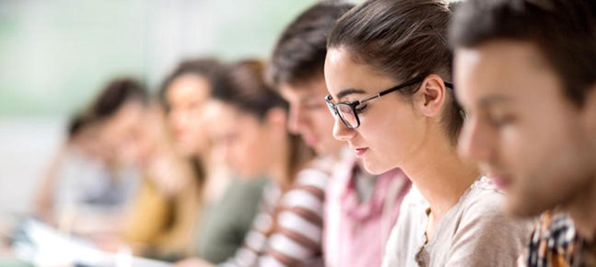 Alumnos universitarios