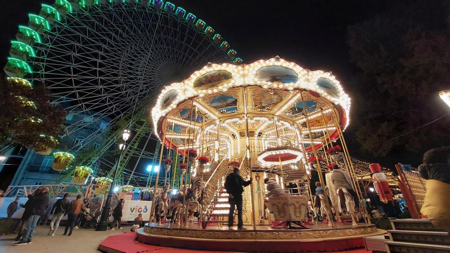 Viaje por el gran parque de atracciones de la Navidad en Vigo
