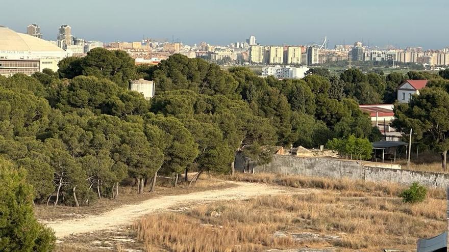 Paterna negocia con Defensa construir 1.000 viviendas en los terrenos del cuartel