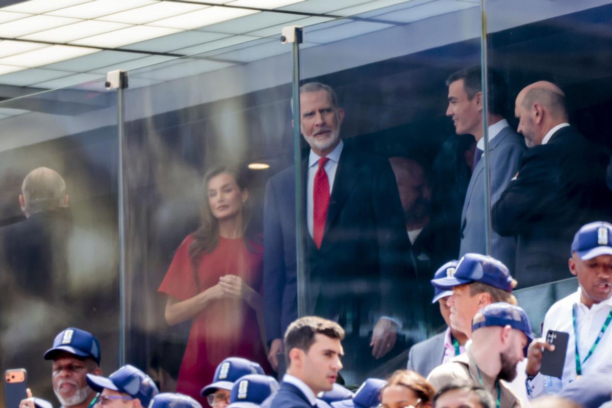 El Rey Felipe VI, en el palco antes del comienzo del partido. El Rey Felipe VI, en el palco antes del comienzo del partido.