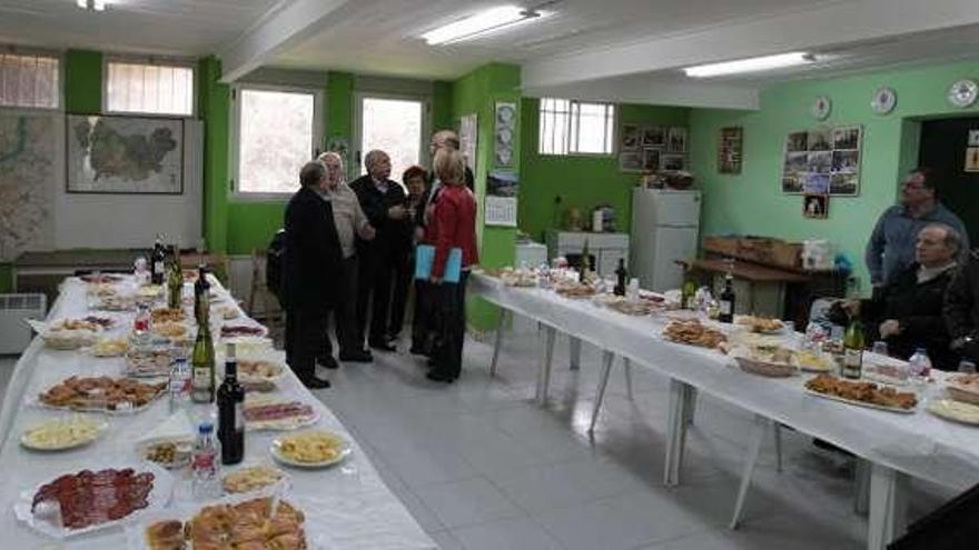 Los vecinos celebraron una fiesta de inauguración. // Jesús Regal