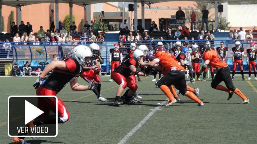 La emocionante carrera de un niño recién salido del hospital hacia su primer touchdown