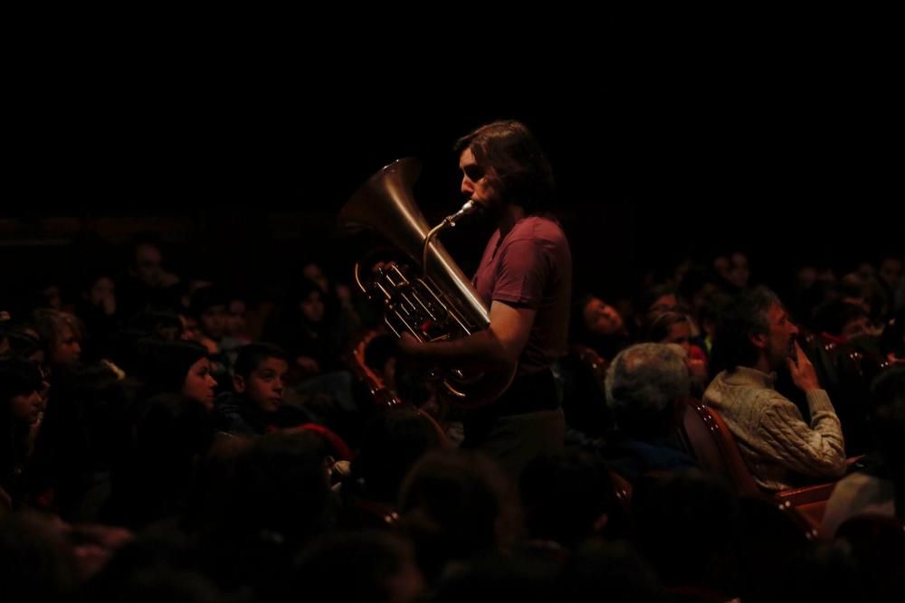 Concierto Escolar “Tubos y Tubas” para niños en Oviedo.