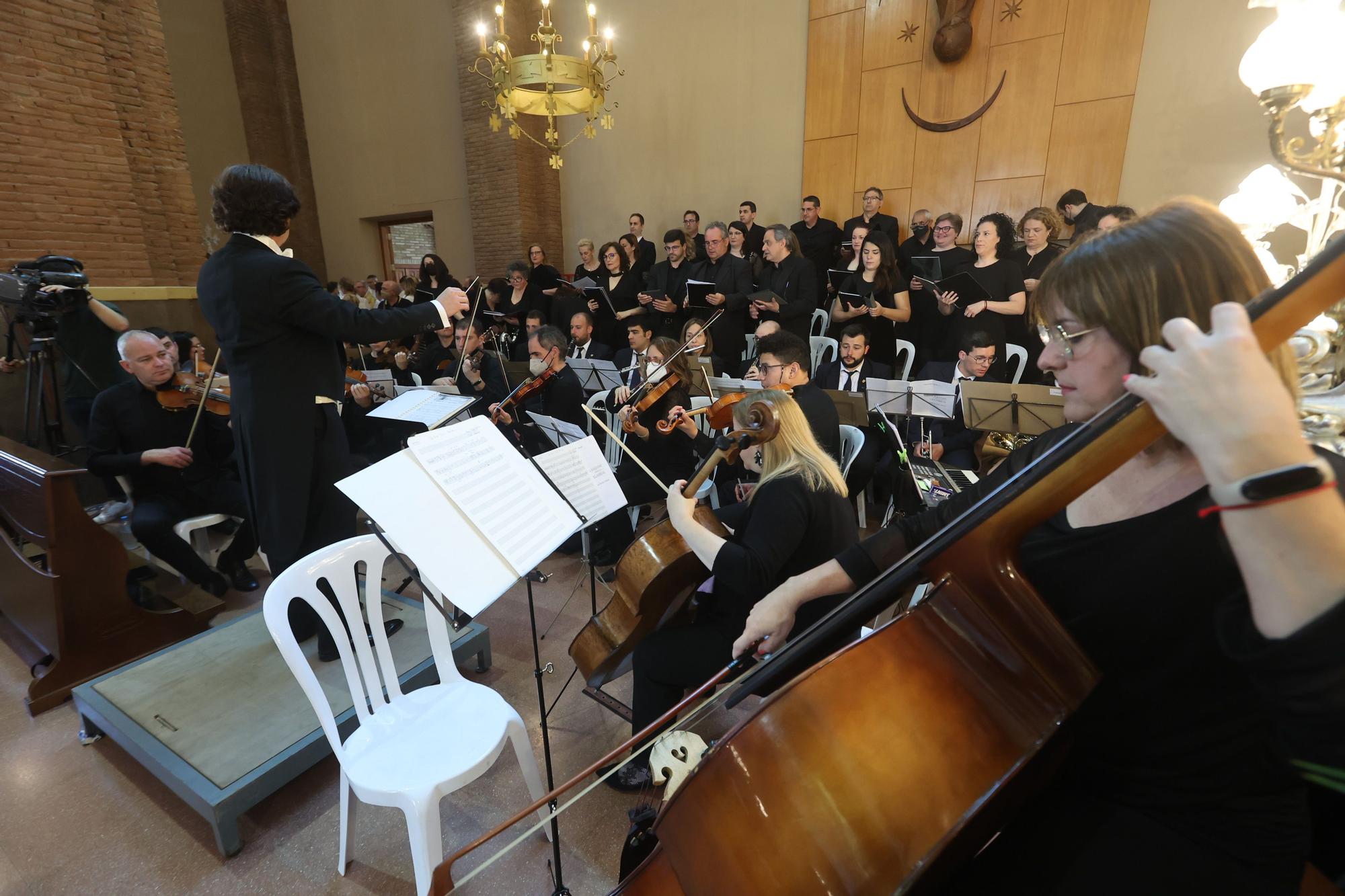 Las imágenes de la misa y la procesión del día de Sant Pasqual en Vila-real