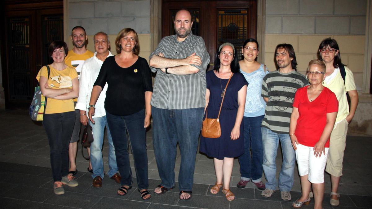 Miembros de Guanyem Sabadell, en el centro el exconcejal Miquel Soler