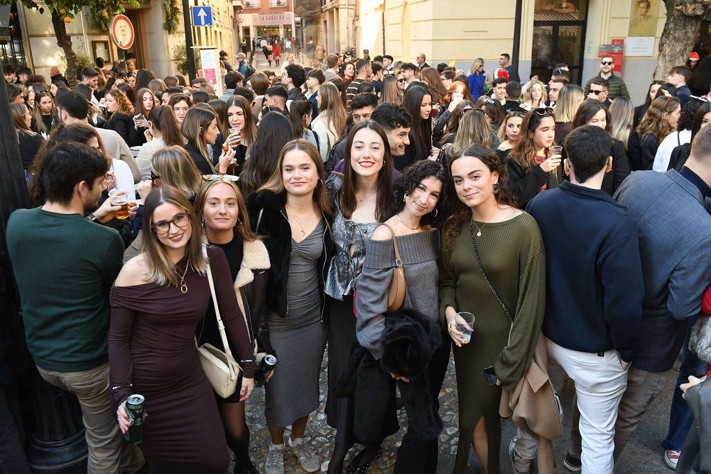 Murcia se echa a las calles durante el tardeo de Nochebuena