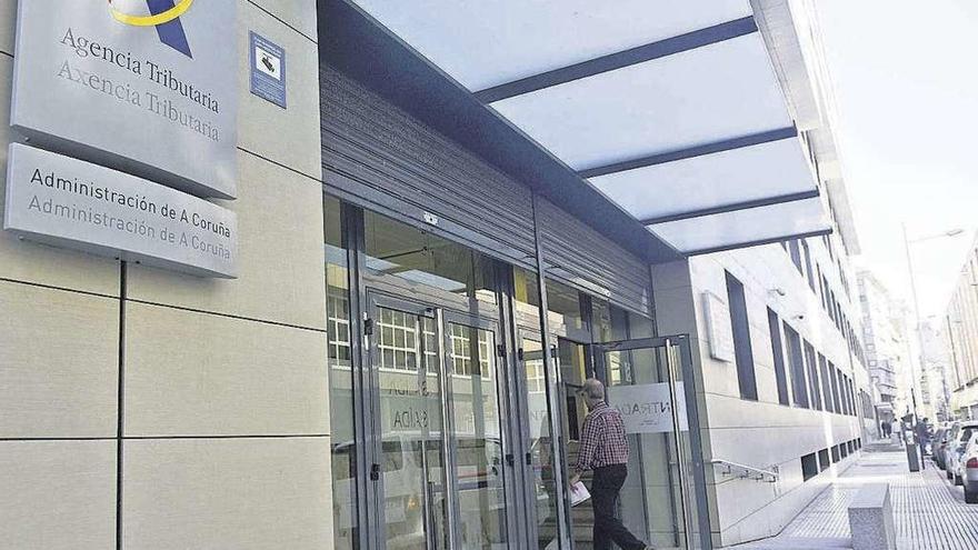 Sede de la Agencia Tributaria en A Coruña. // Queiruga / Roller Agencia
