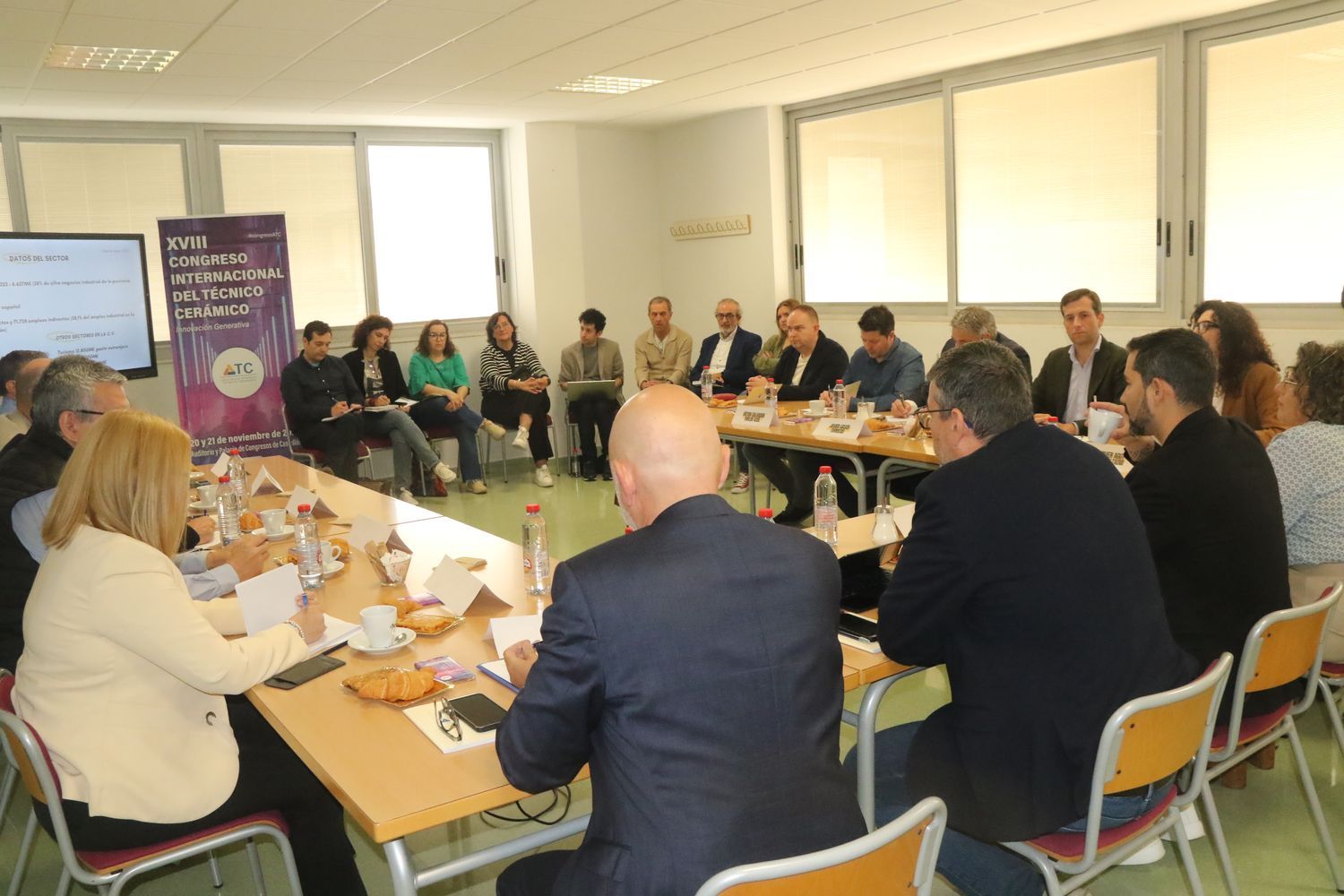 Jornada sobre relevo generacional en la cerámica