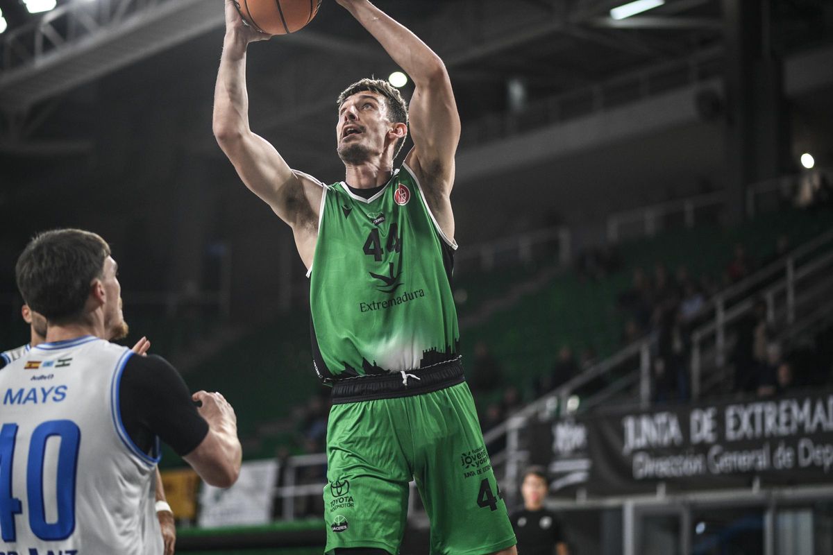 Erikas Kalinicenko.