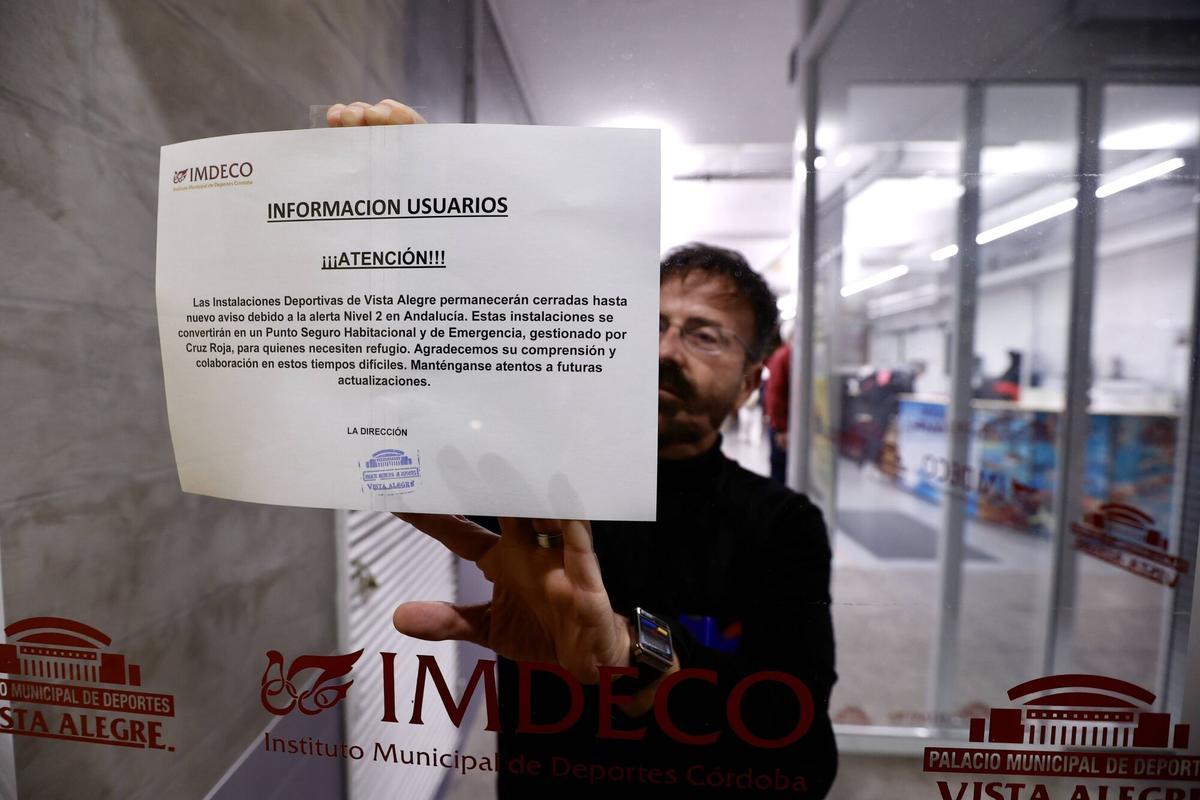 Las Instalaciones Deportivas de Vista Alegre permanecerán cerradas hasta nuevo aviso debido a la alerta Nivel 2 en Andalucía. Estas instalaciones se convertirán en un Punto Seguro Habitacional y de Emergencia, gestionado por Cruz Roja, para quienes necesiten refugio