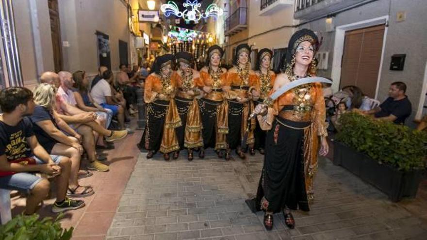 Triunfal Entrada de Moros y Cristianos en Aigües