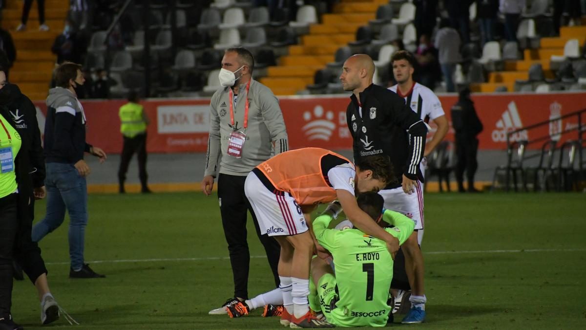 Desolación tras la eliminación por el Amorebieta, en junio.