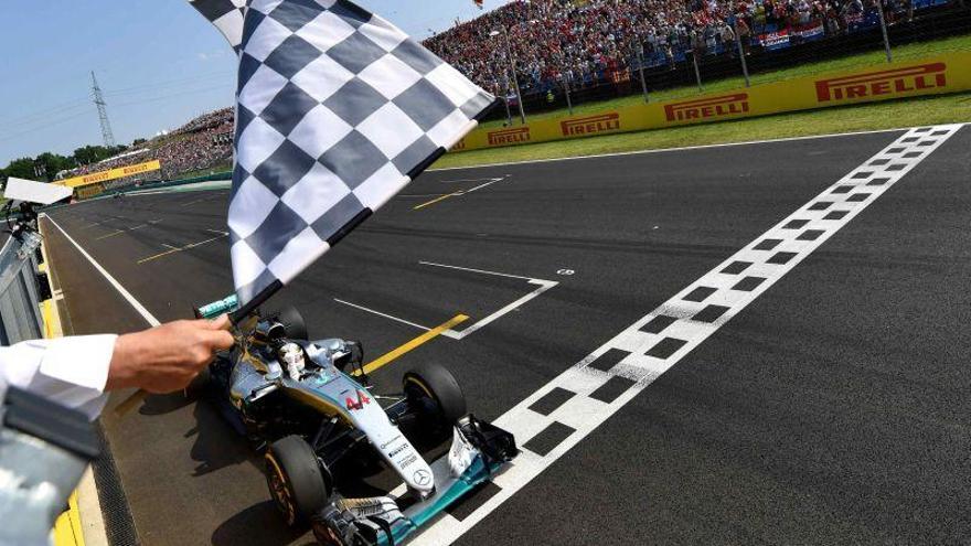 Lewis Hamilton se adueña del Mundial de F-1