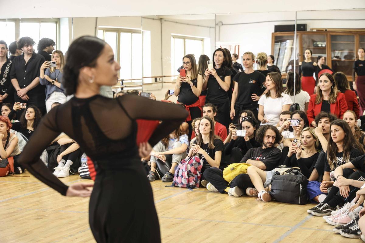 La danza se refugia en Alicante del terremoto de Turquía