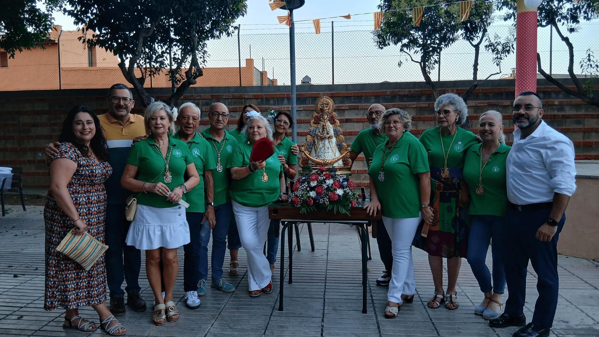 Misa y procesión en las fiestas del barrio El Progreso en Vila-real