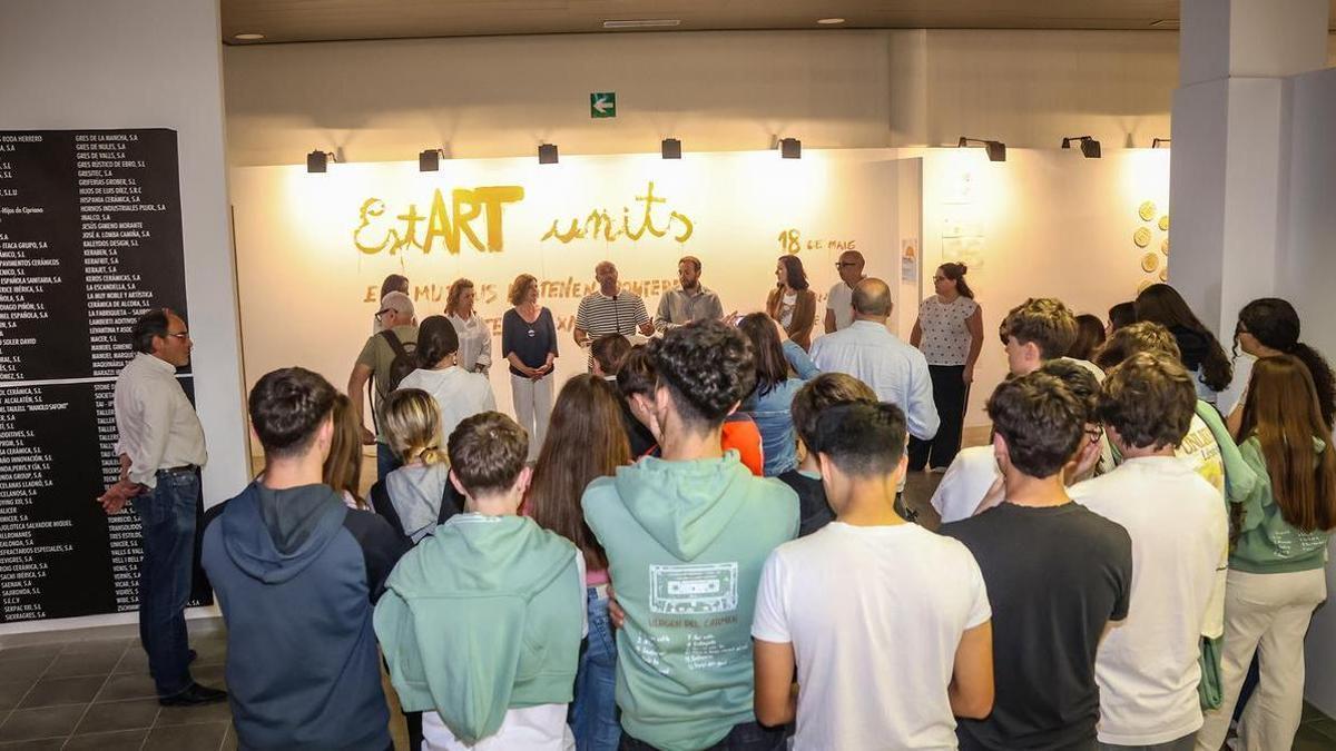 La muestra ‘EstART units’ reúne las creaciones de 400 alumnos de secundaria y usuarios de El Molí en el Museu del Taulell.