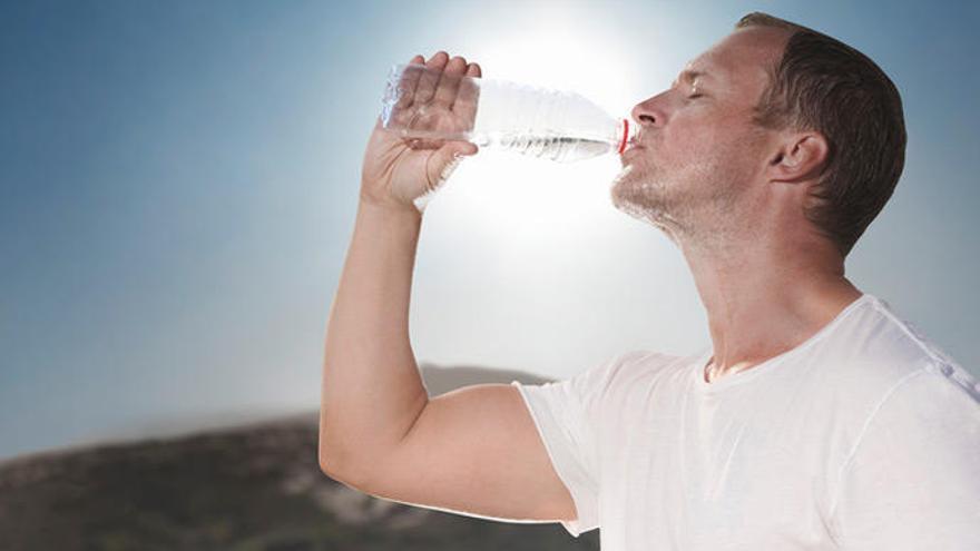 El agua es una gran aliada ante la llegada de la ola de calor.