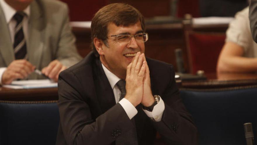 Francesc Antich durante el Pleno del Parlament