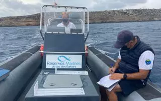 Acuerdan reforzar la vigilancia en las reservas marinas