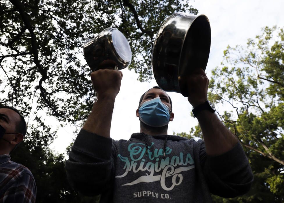 Protesta de la hostelería malagueña por las nuevas restricciones 'Sin ayudas nos arruinan"