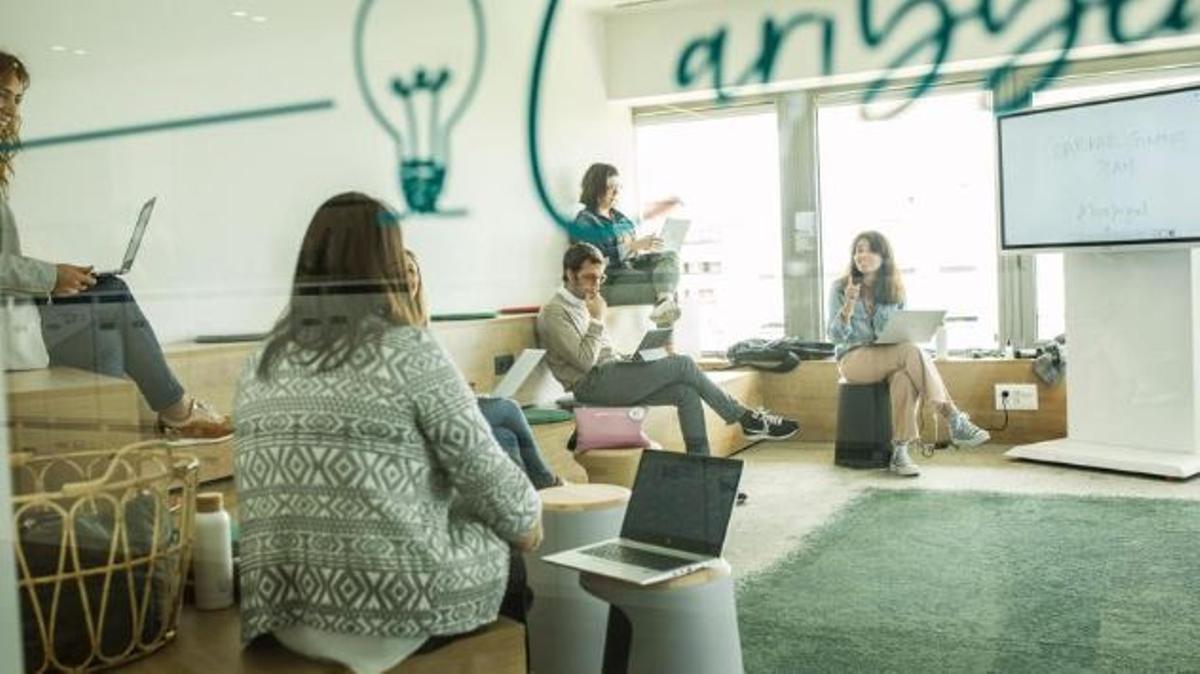 En las oficinas de Ferrer en Barcelona hay espacios creados para promover el trabajo colaborativo.