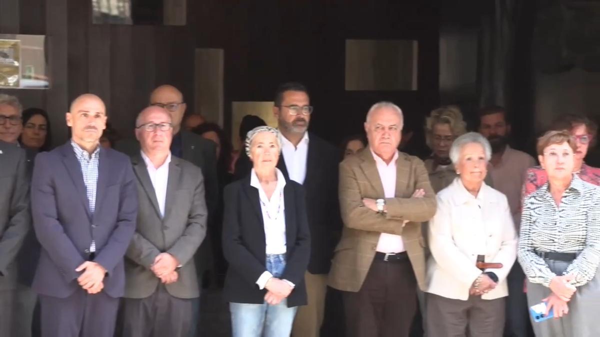 Minuto de silencio por el parricidio en Arona (Tenerife)