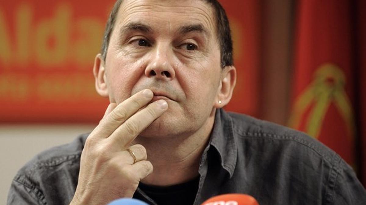 El exportavoz de Batasuna Arnaldo Otegi, en una rueda de prensa en mayo del 2009.