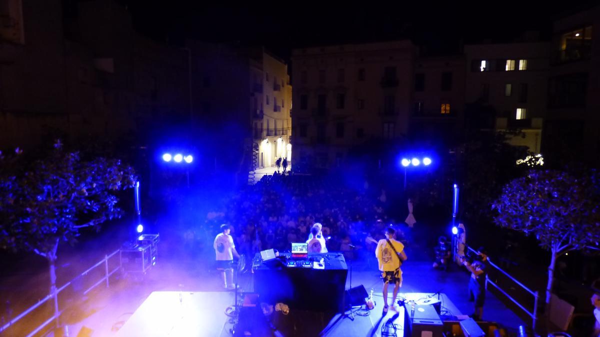 Concert d'Entresol2na a la Plaça Josep Pla