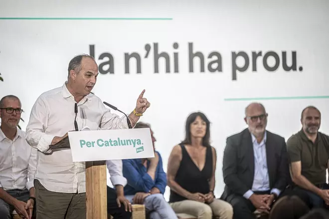 El Constitucional y Sumar enojan a Junts en plenas negociaciones para la investidura de Sánchez