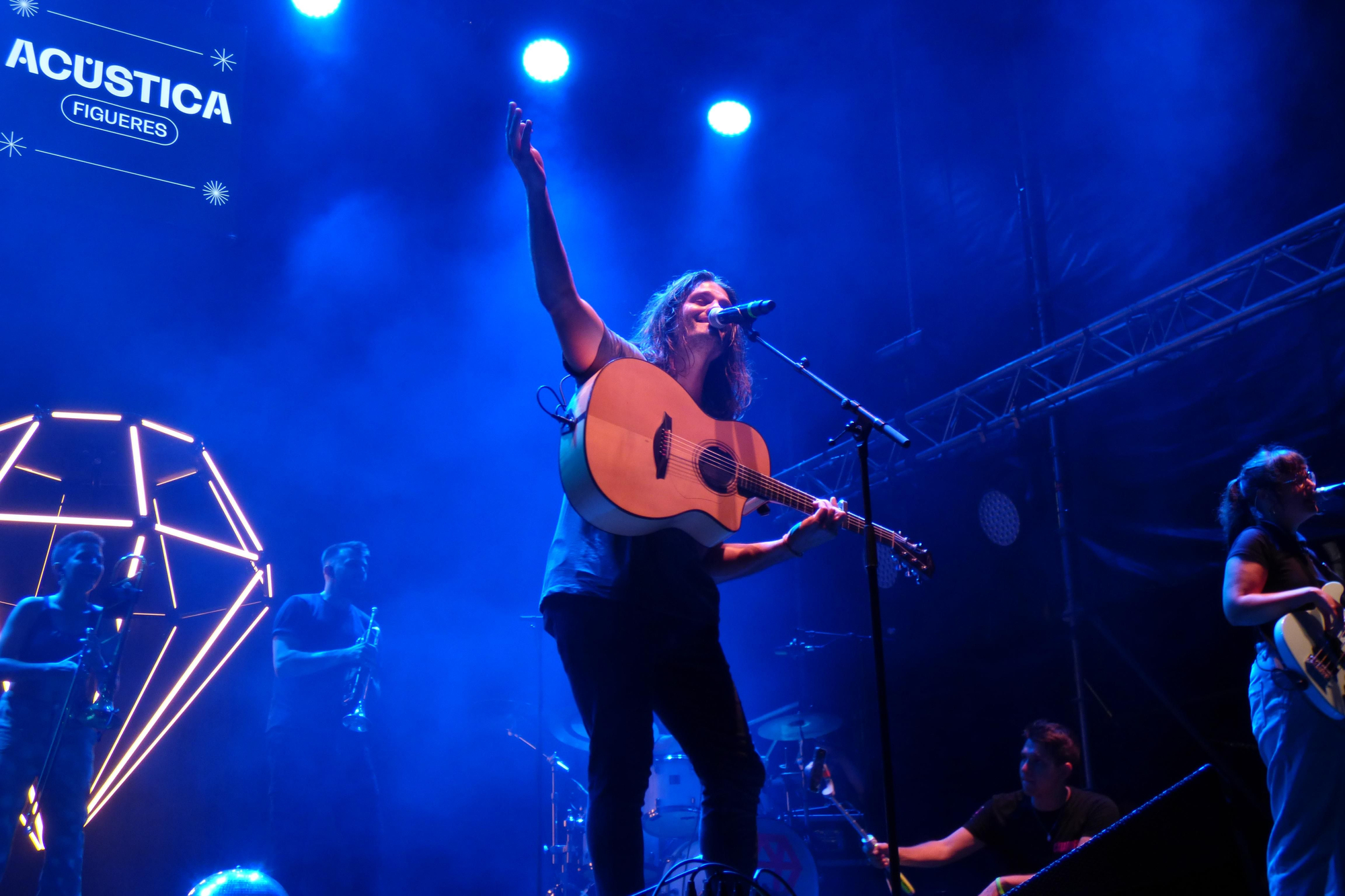 Diversitat musical en els concerts simultanis de la segona nit de l'Acústica