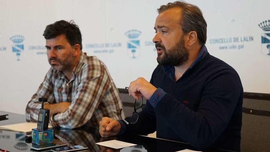 Nicolás González Casares y Rafael Cuiña, durante la rueda de prensa de ayer. // Bernabé