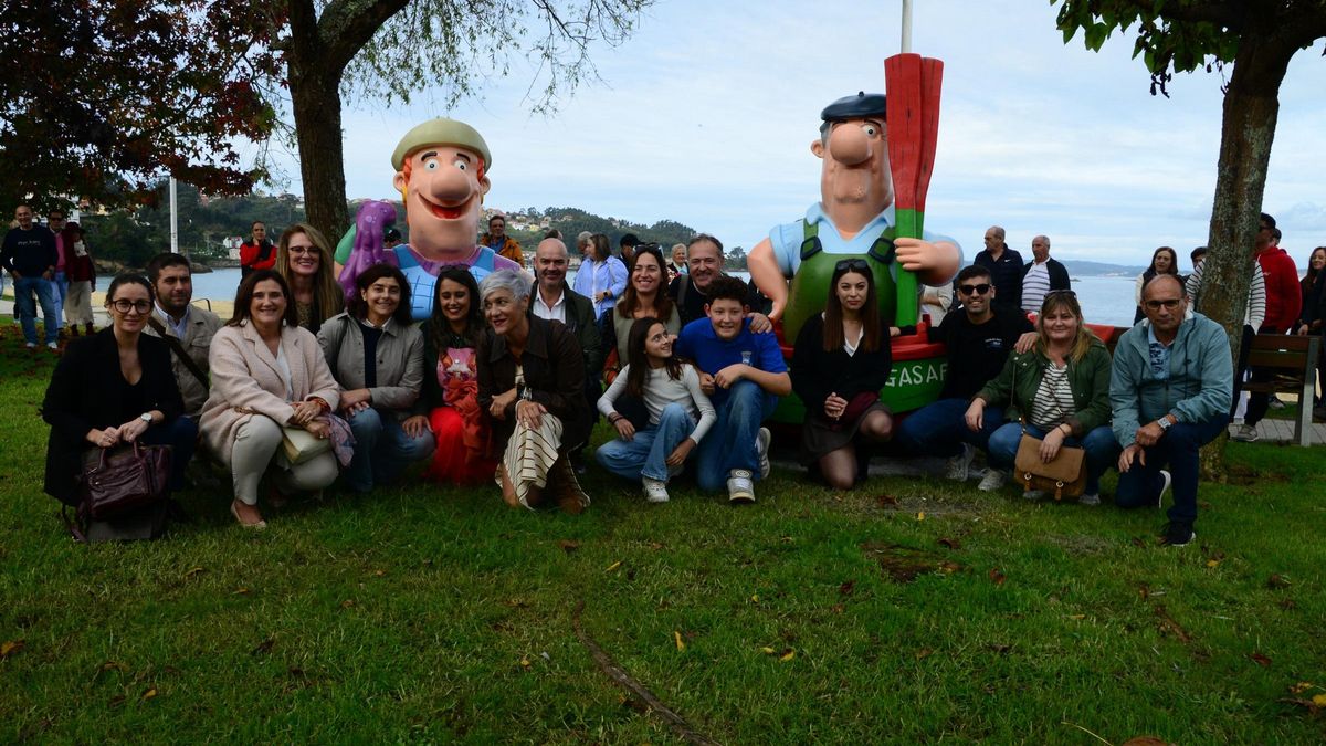 Bueu recibe a dos nuevos "vecinos" y homenajea a Luís Davila, el "poeta da retranca"