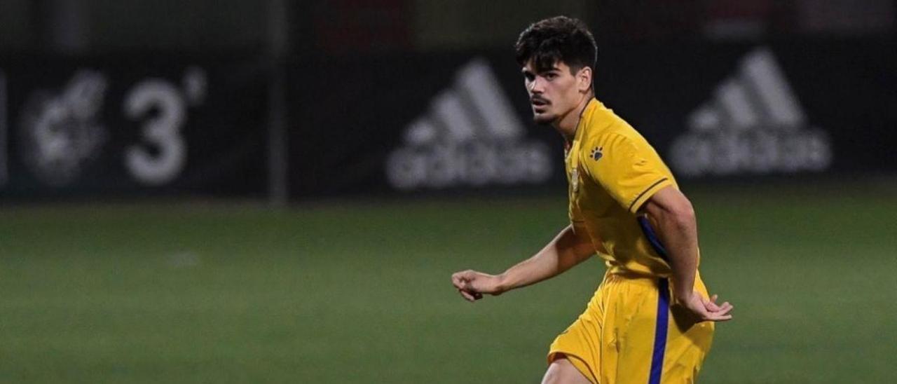 Mario González, durante un partido con el Alcorcón B.