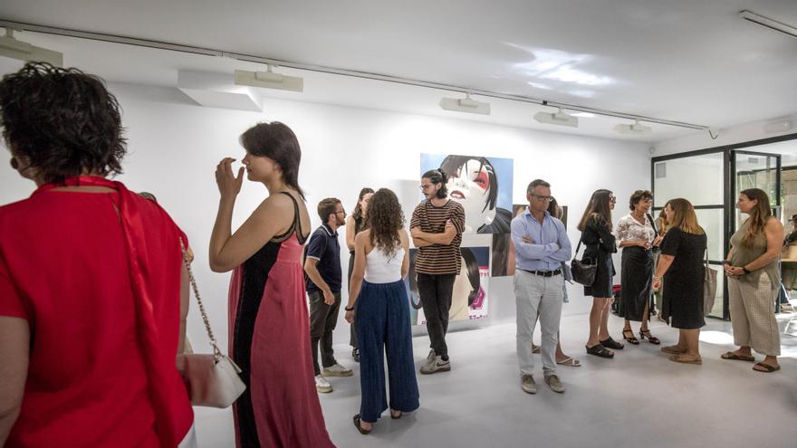 Las fotos de la concurrida celebración del Art Palma Summer en las galerías de la ciudad