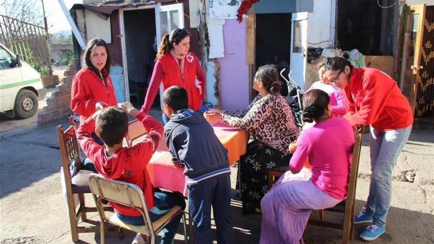 Cruz Roja apoya a 400 mujeres en dificultad social en Córdoba