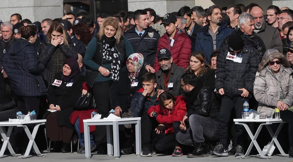 Funeral por las víctimas del atentado en Estambul