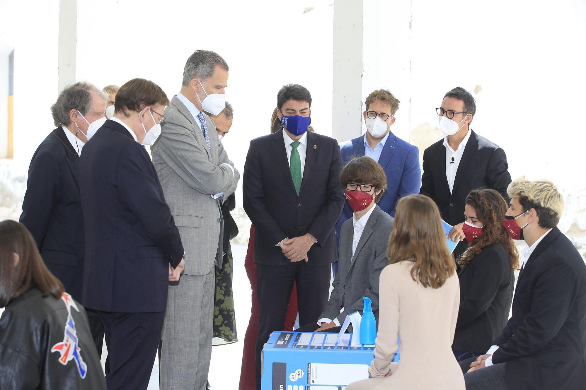 La visita del Rey Felipe VI a Las Cigarreras en Alicante