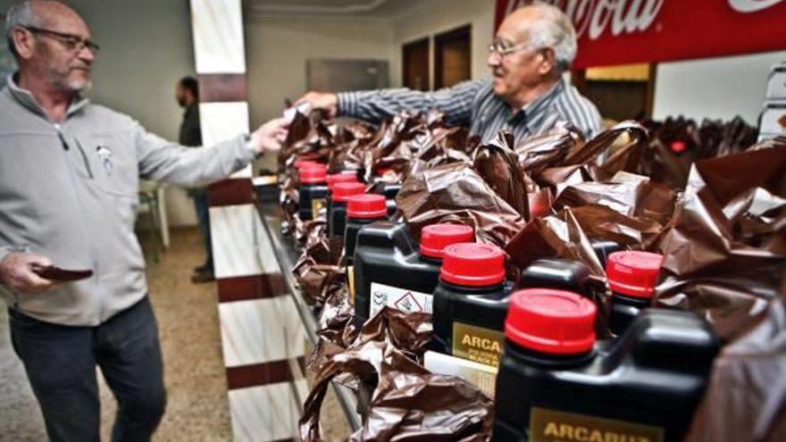 Los festeros de Alcoy podrán disparar hasta cuatro kilos al diferenciarse dos alardos