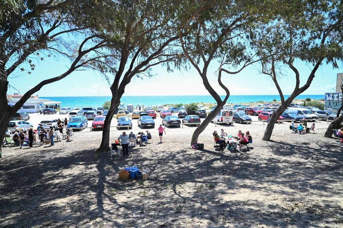 El pasado día de mona en La Marina