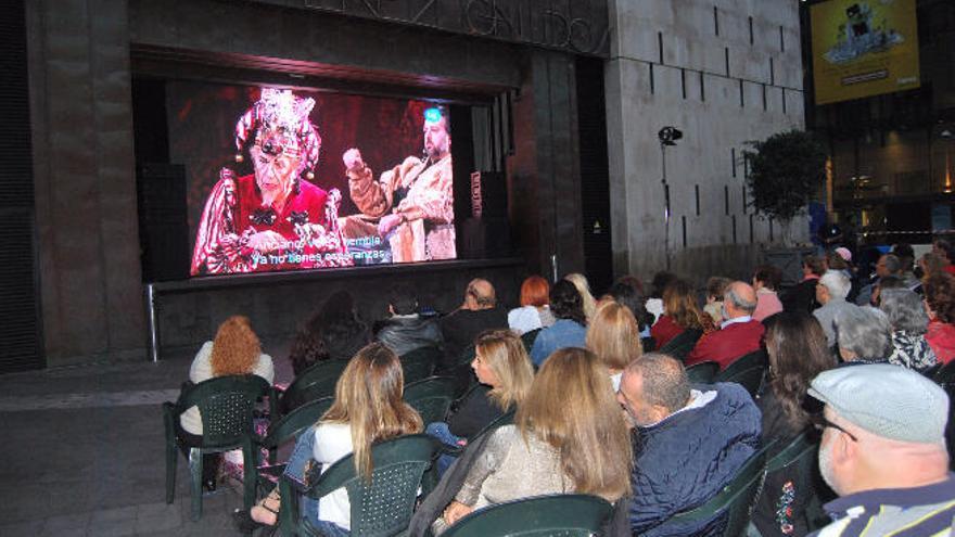 &#039;Rigoletto&#039; en la plaza Stagno