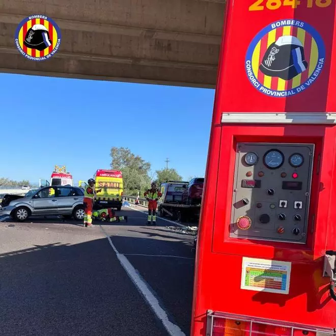Fin de semana negro en la Ribera: dos fallecidos y tres incendios movilizan a los servicios de emergencia