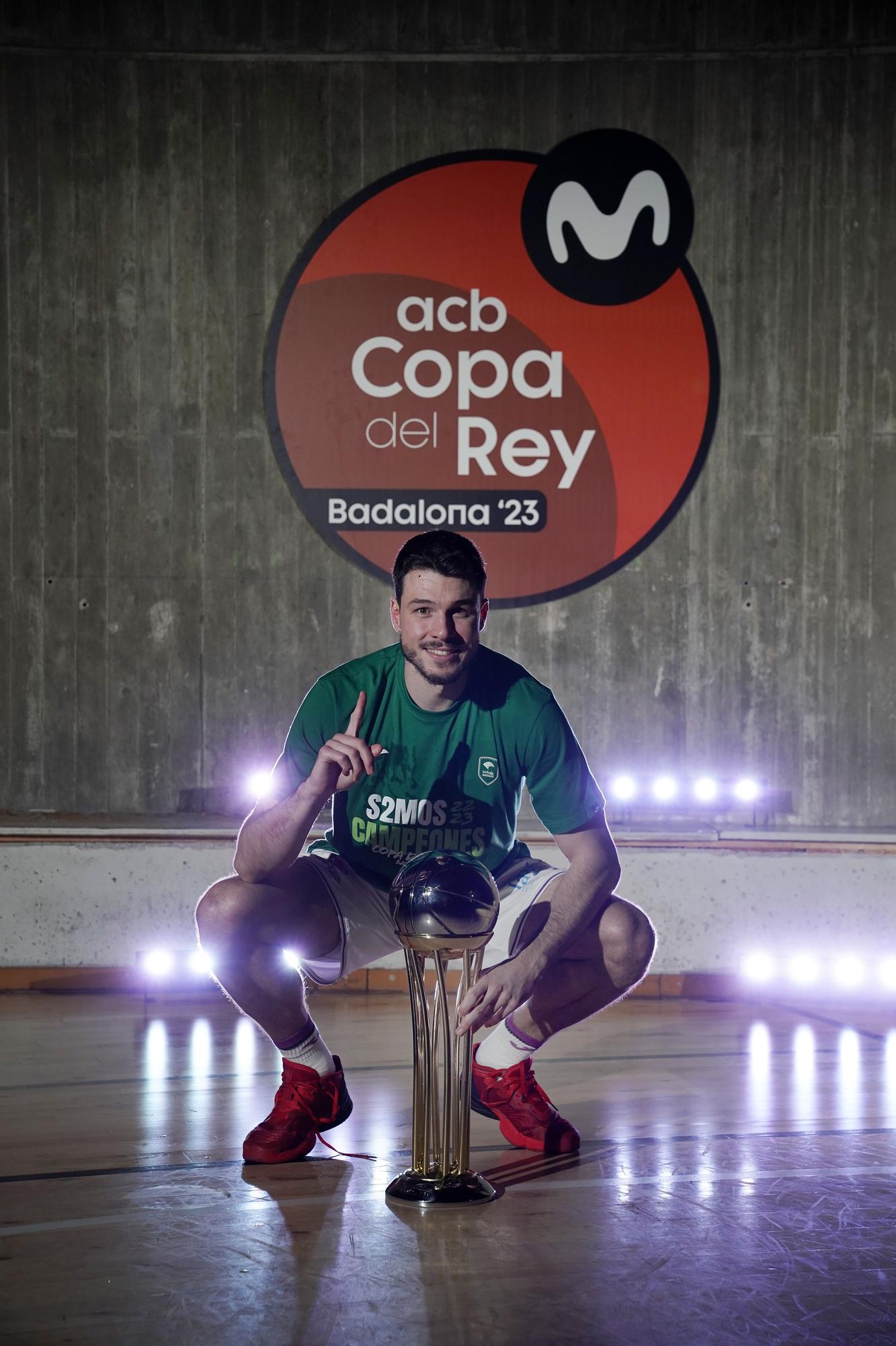 Unicaja: Los campeones de la Copa del Rey posan con el trofeo