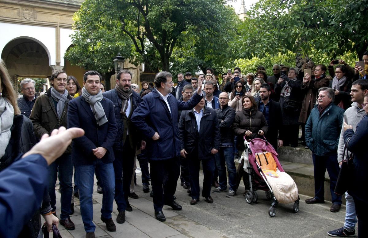 El paseo de Rajoy por el centro histórico de Córdoba