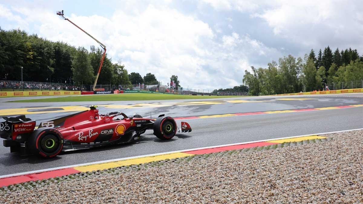 Carlos Sainz, durante la crono sprint en el circuito belga de Spa
