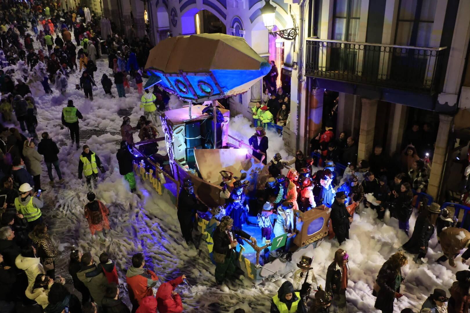 EN IMÁGENES: Así fue el espectacular 37.º Descenso de Galiana en el Antroxu de Avilés